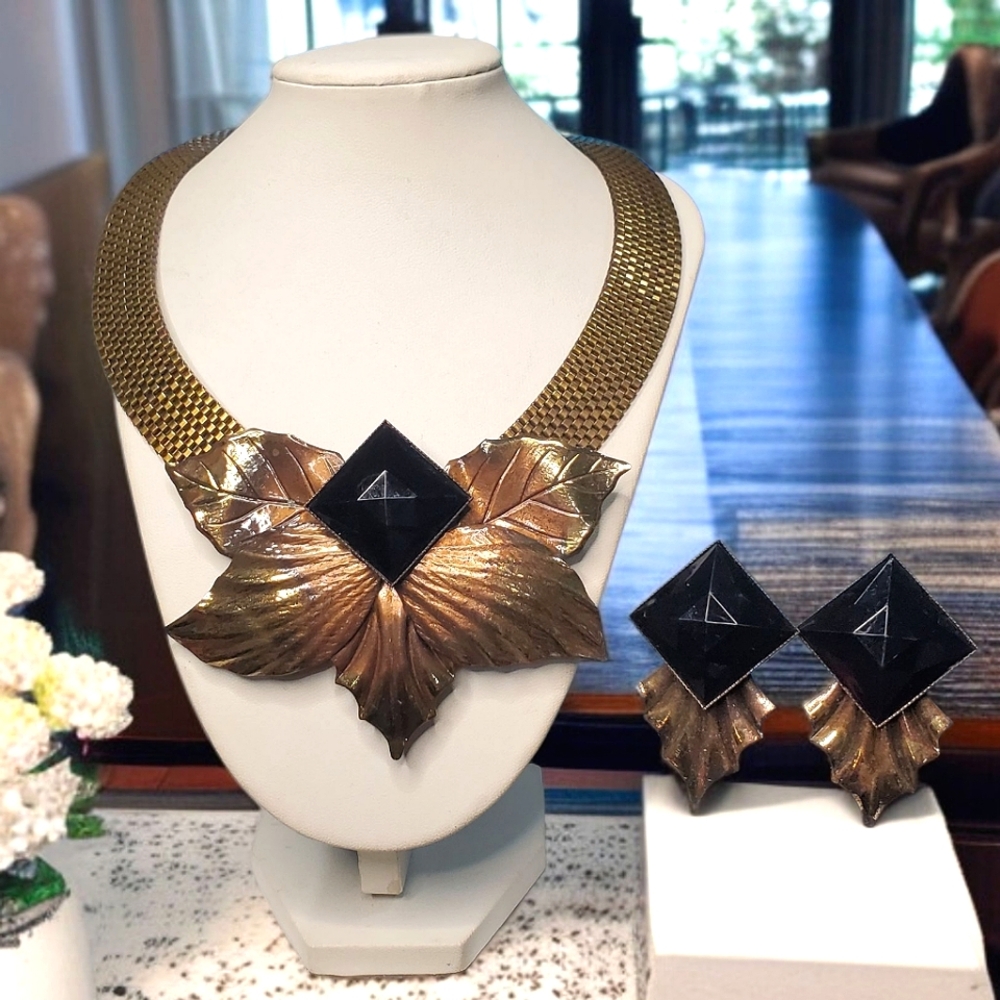WEST GERMANY Vintage Massive Leaf Onyx Crystal Necklace & Earrings - Picture 1 of 7